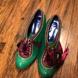 Never worn - poetic licence pumps